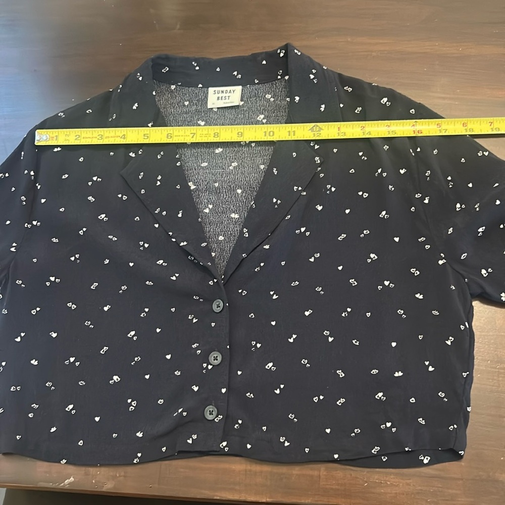 Sunday Best Navy Blue Heart Print Short Sleeves Cropped Top - Picture 16 of 16